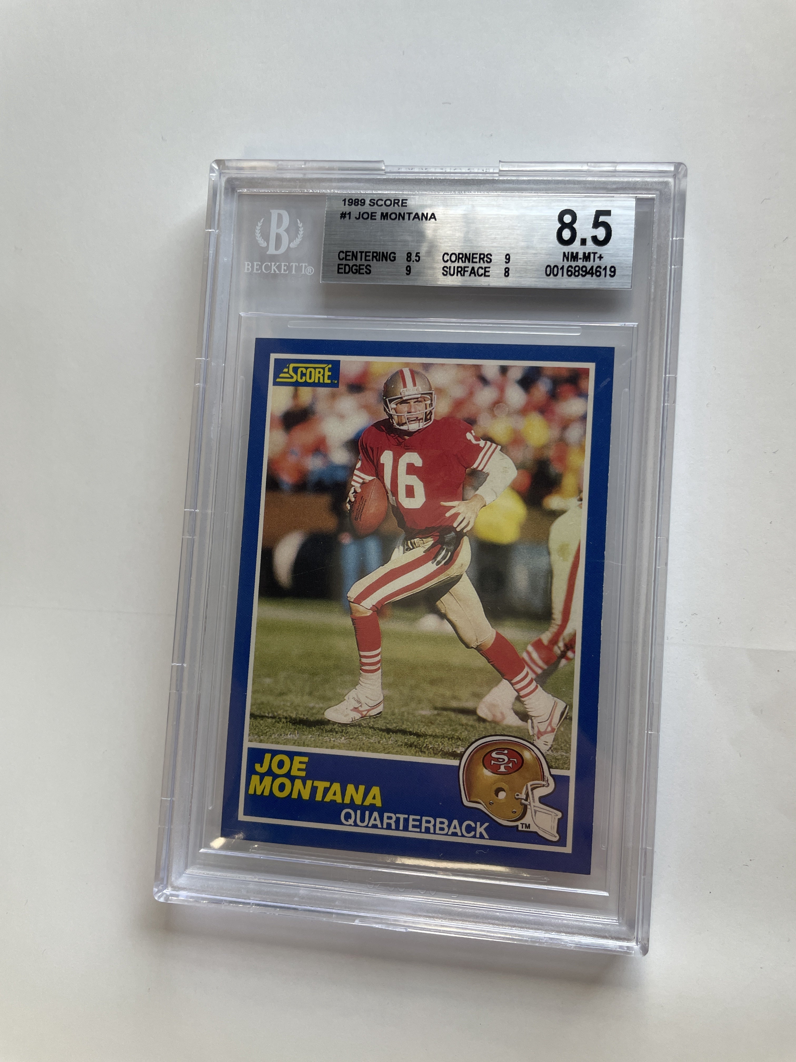 BGS - 8.5 1989 Score #1 Joe Montana (0016894619)