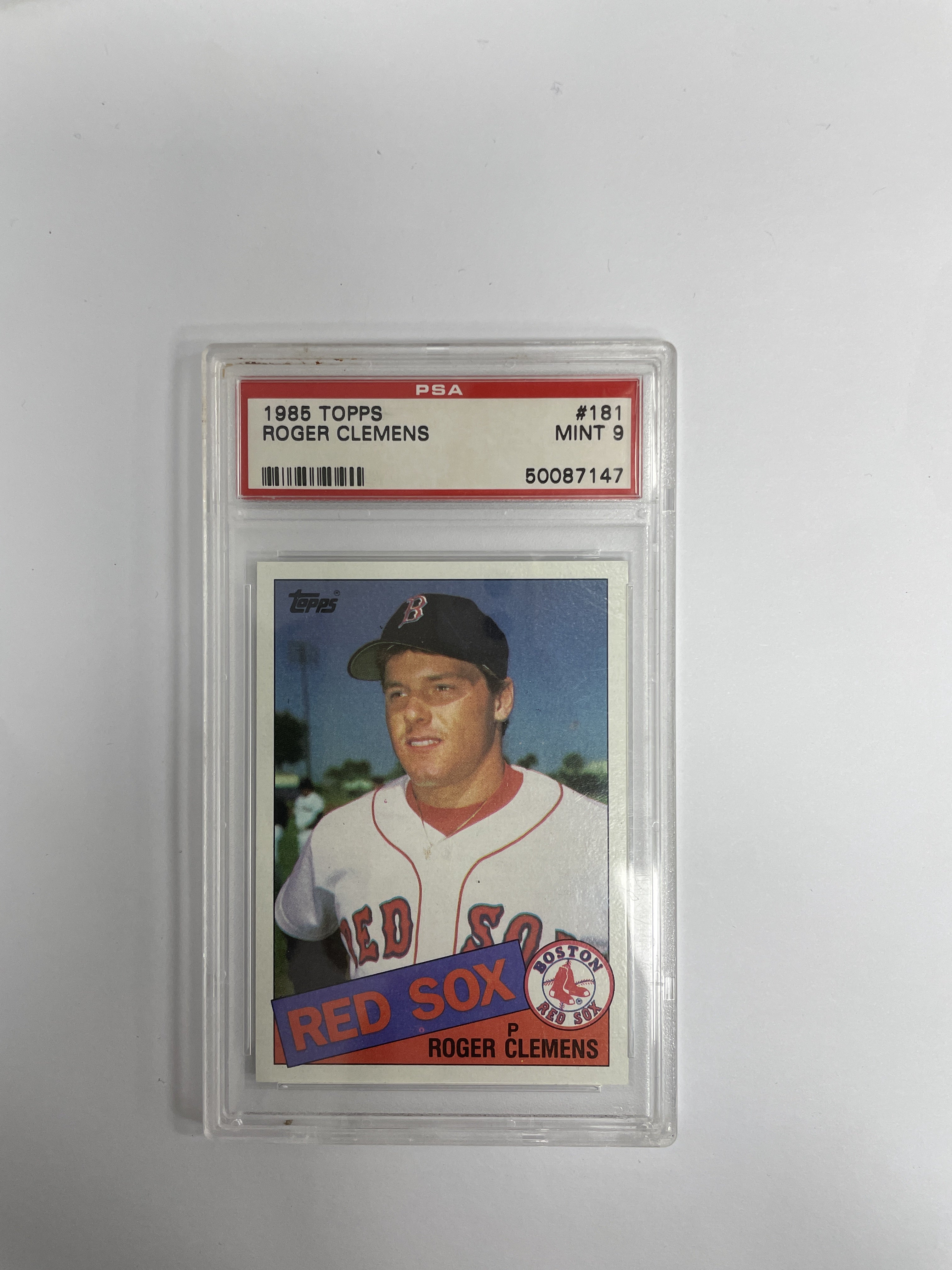 PSA 9 - 1985 Topps - Roger Clemens  - #181 (50087147)