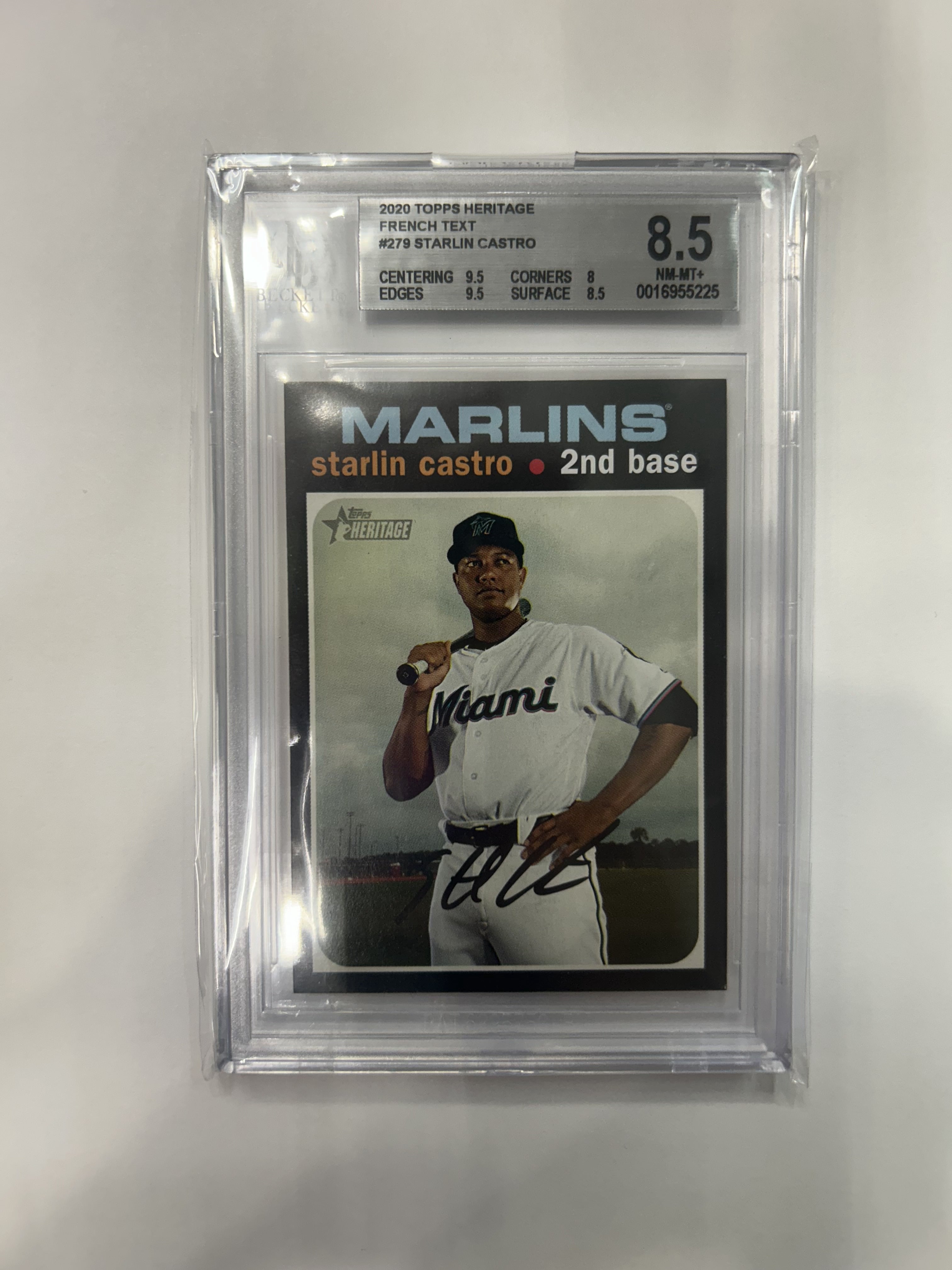 BGS - 8.5 2020 Topps Heritage French text #279 Starlin Castro [0016955225]