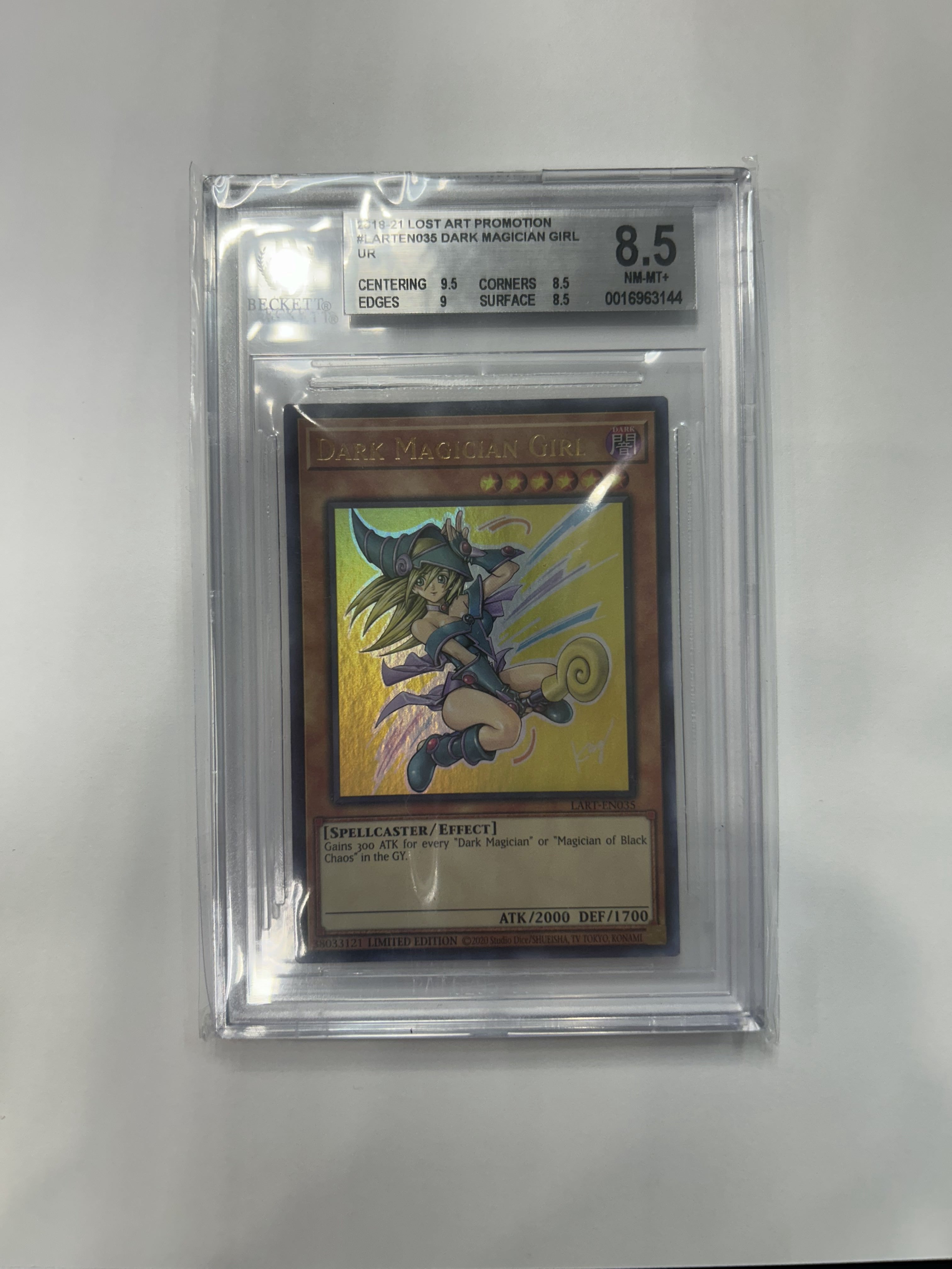 BGS - 8.5 2018-21 Lost Art Promotion #Larten035 Dark Magician Girl UR